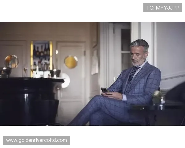 走进足球巨星的私人世界揭秘他们的家居生活与独特魅力