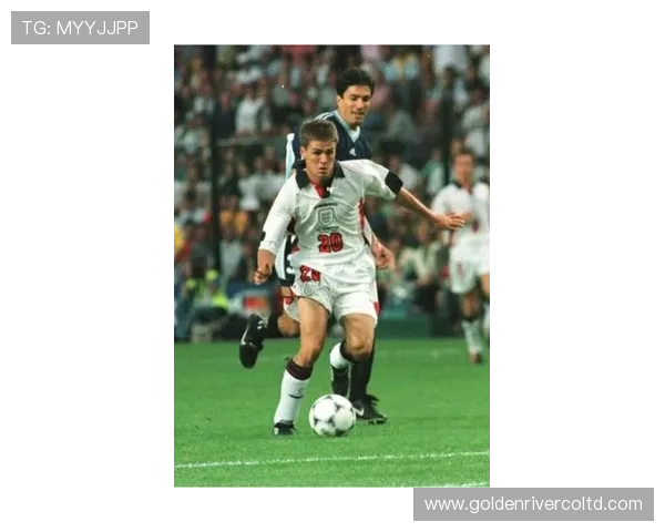 欧文时期足球明星的辉煌岁月与传奇故事探秘